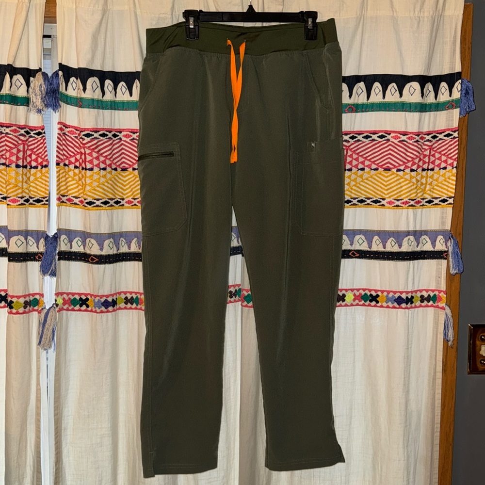 Figs scrub pants moss yola